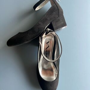 Nina Girls Lennie Black Suede Shoe